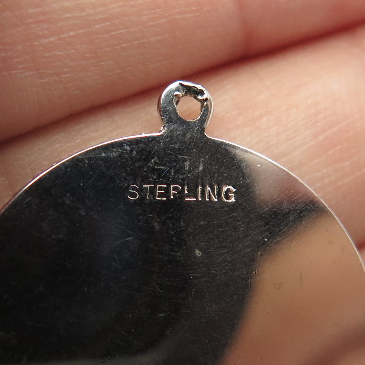 925 Sterling Silver Vintage "Happy Anniversary" Ribbed Pendant