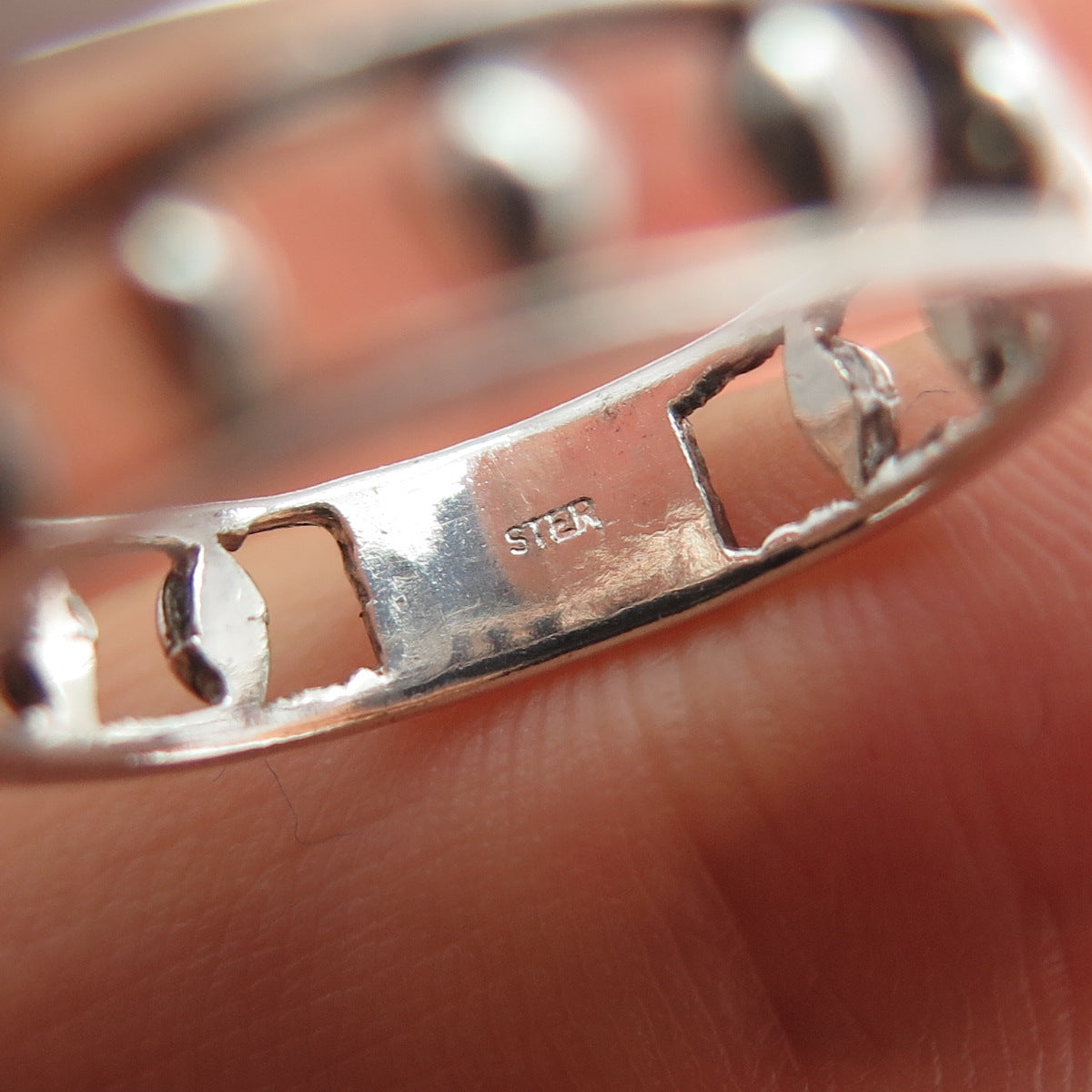 925 Sterling Silver Vintage Diamond-Shape All Around Beads Band Ring Size 6