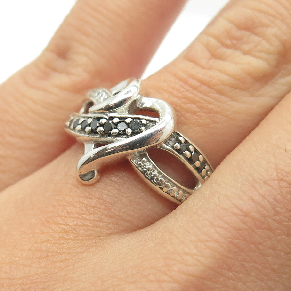 JANE SEYMOUR 925 Sterling Silver Real Black & White Diamond Heart Ring Size 6.75