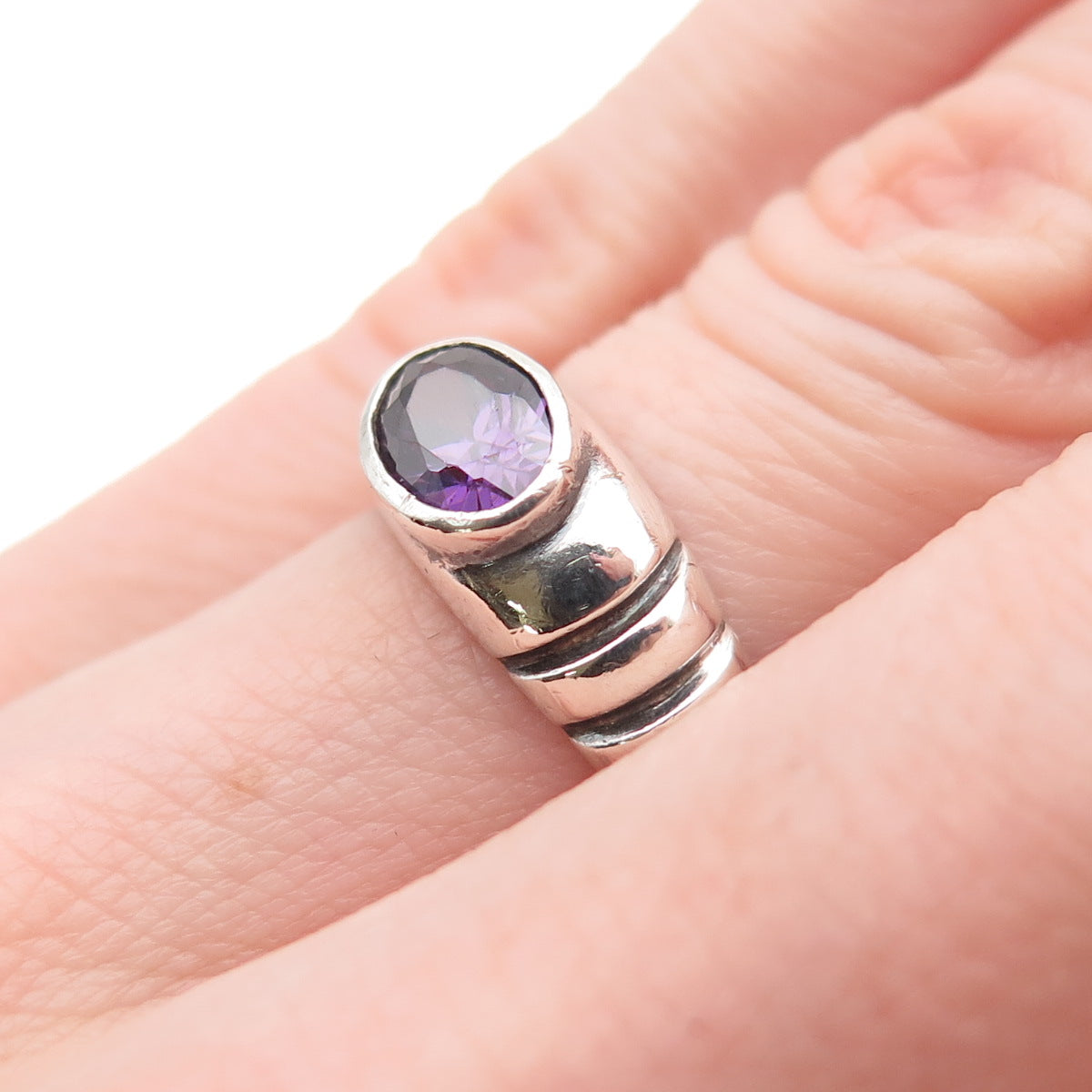925 Sterling Silver Vintage Real Amethyst Modernist Oxidized Ring Size 4.75