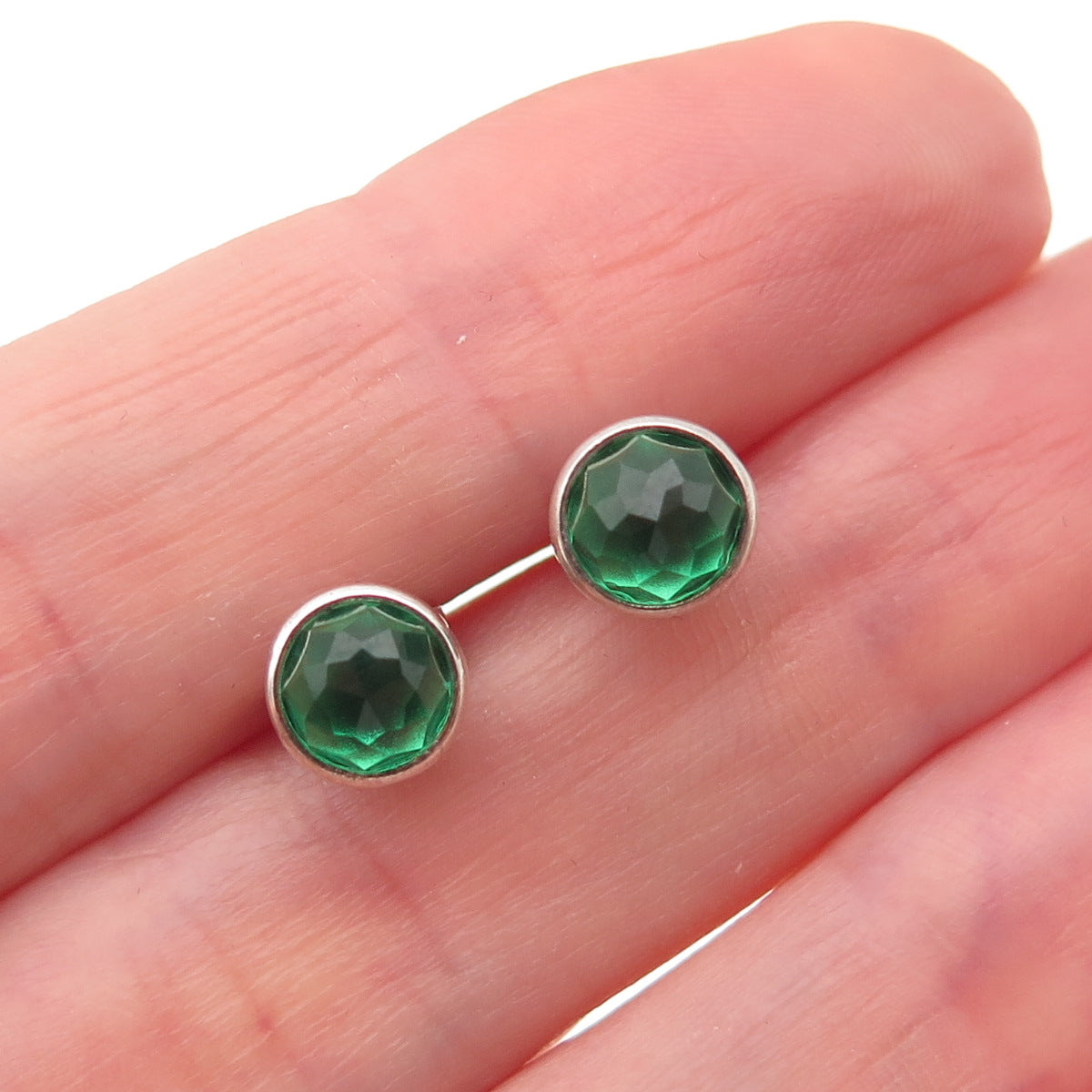 Pandora 925 Sterling Silver Green Crystal August Birthday Blooms Stud Earrings