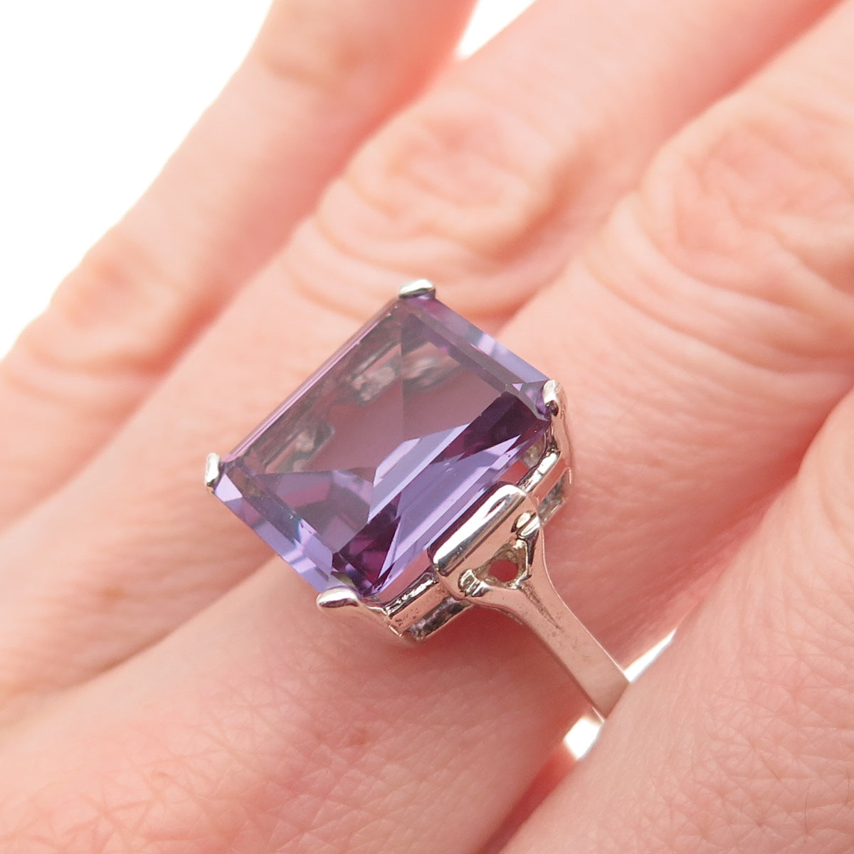 925 Sterling Silver Vintage Lab-Created Peacock Sapphire Ring Size 9