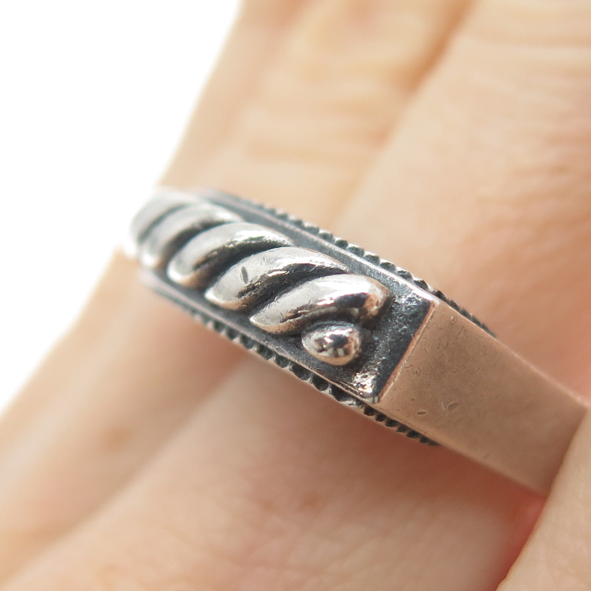 BRIGHTON 925 Sterling Silver Vintage Modernist Ribbed Oxidized Ring Size 7