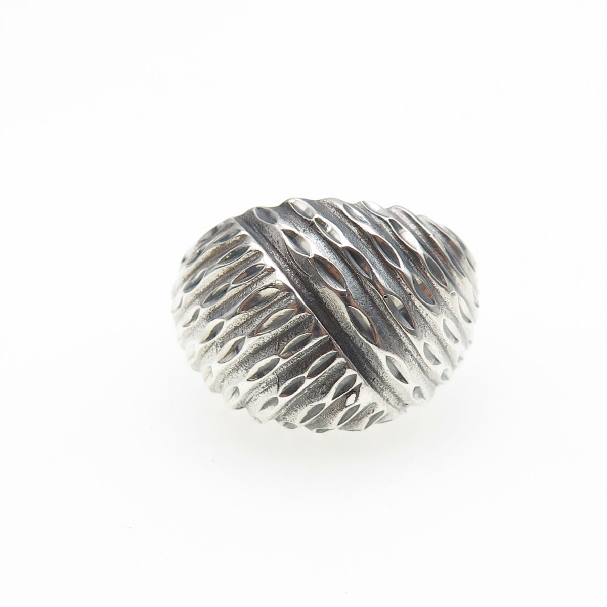 925 Sterling Silver Vintage Modernist Diamond-Cut Dome Oxidized Ring Size 7