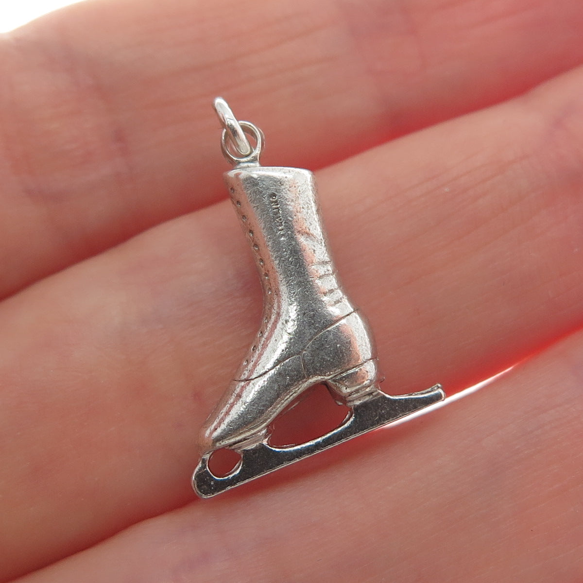 925 Sterling Silver Vintage Ice Skating Shoe Minimalist 3D Charm Pendant