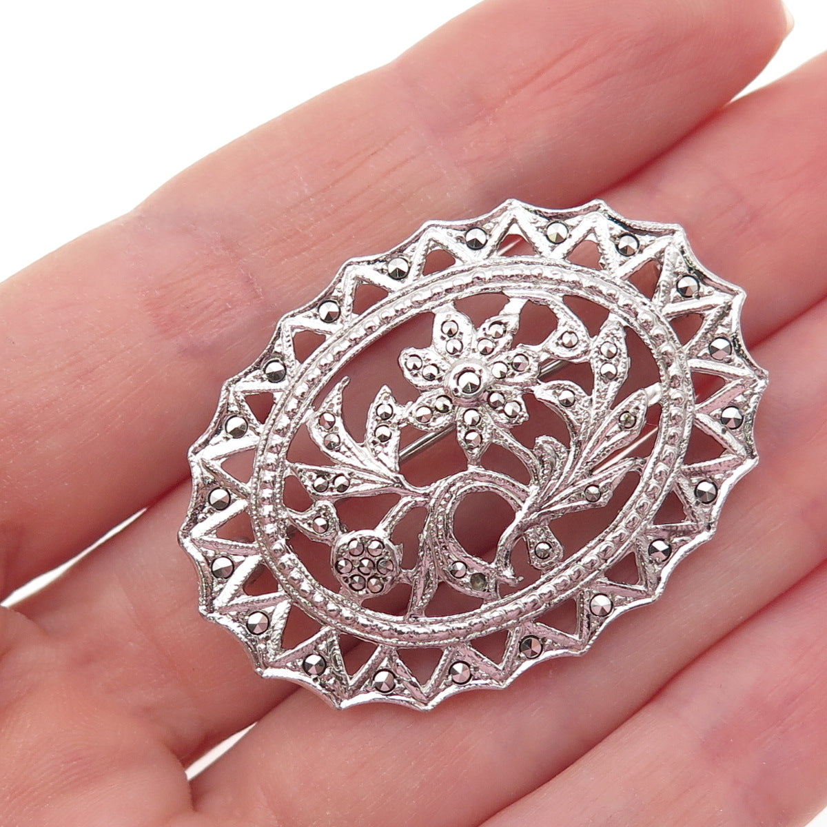 925 Sterling Silver Antique Art Deco Marcasite Flower Brooch (missing 1 stone)