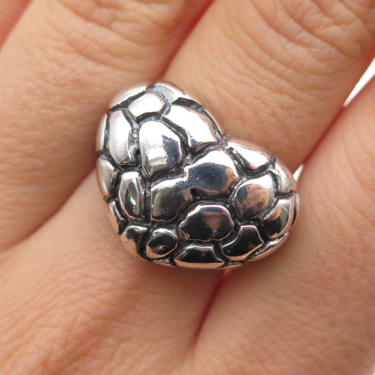 925 Sterling Silver Vintage Modernist Nugget Heart Oxidized Ring Size 8