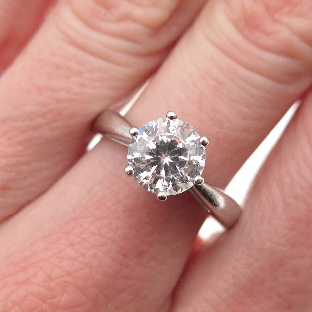 925 Sterling Silver Round-Cut C Z Engagement Ring Size 7