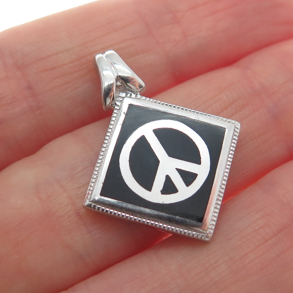 ORIGAMI OWL 925 Sterling Silver Enamel Peace Symbol Charm Pendant