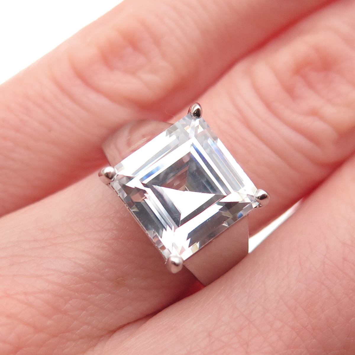 925 Sterling Silver C Z Engagement Ring Size 5.25