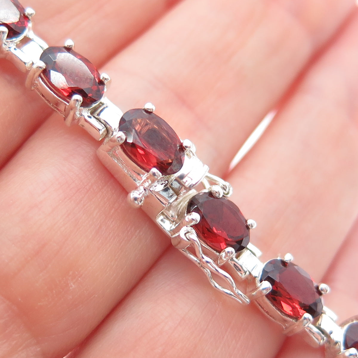 925 Sterling Silver Vintage Real Oval-Cut Red Garnet Tennis Link Bracelet 8"