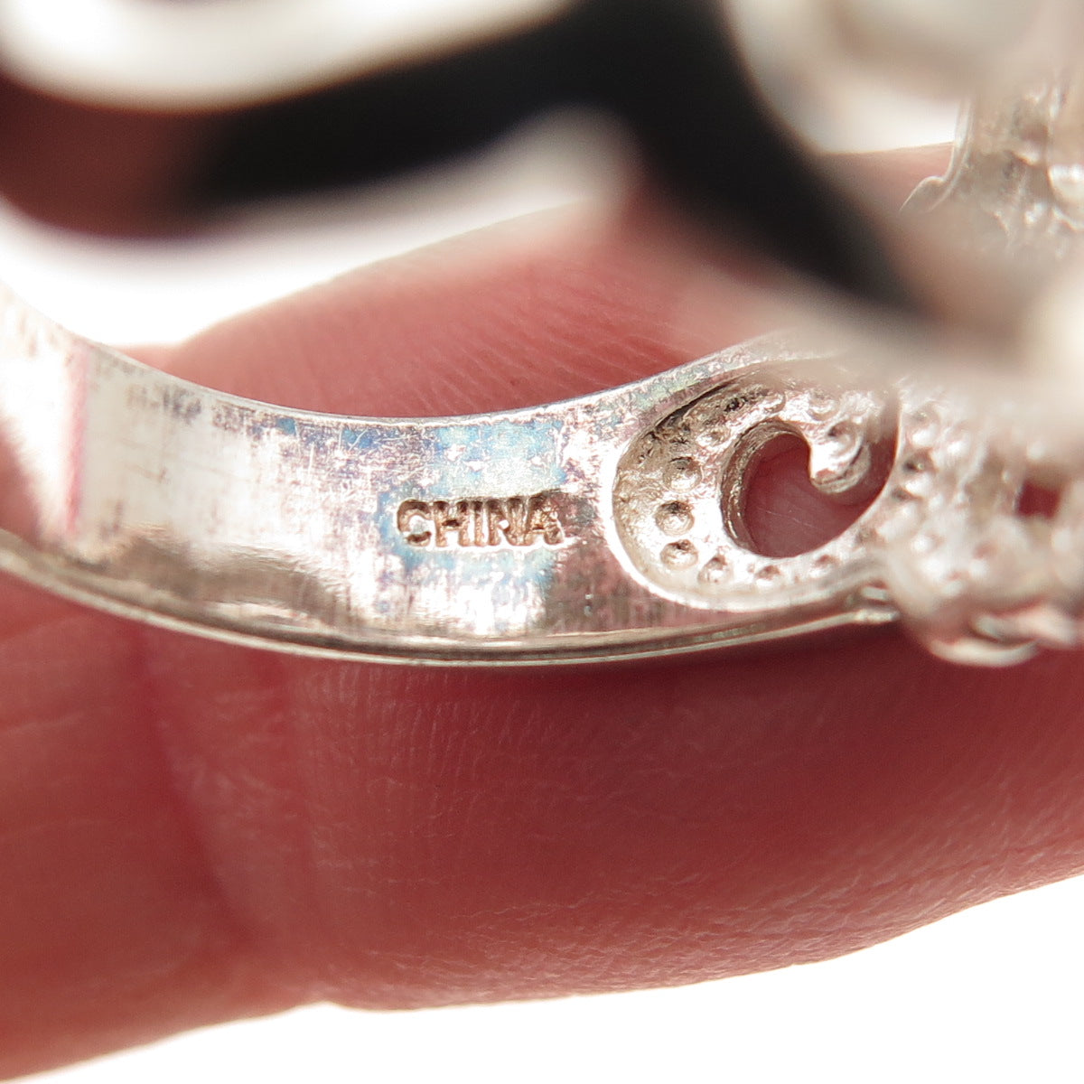 925 Sterling Silver Vintage Swirl Ring Size 8