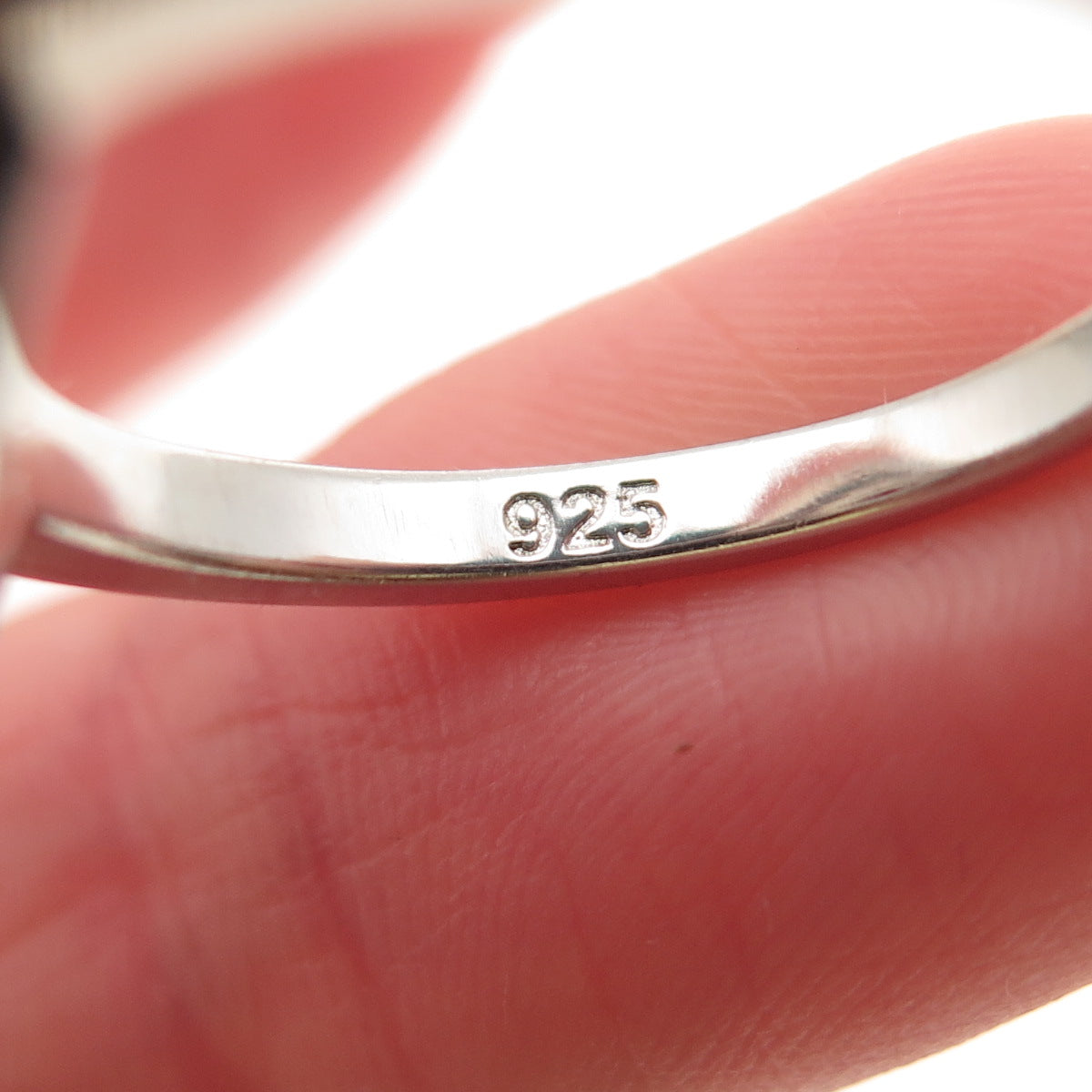 925 Sterling Silver Vintage Red & White C Z Bohemian Ring Size 8