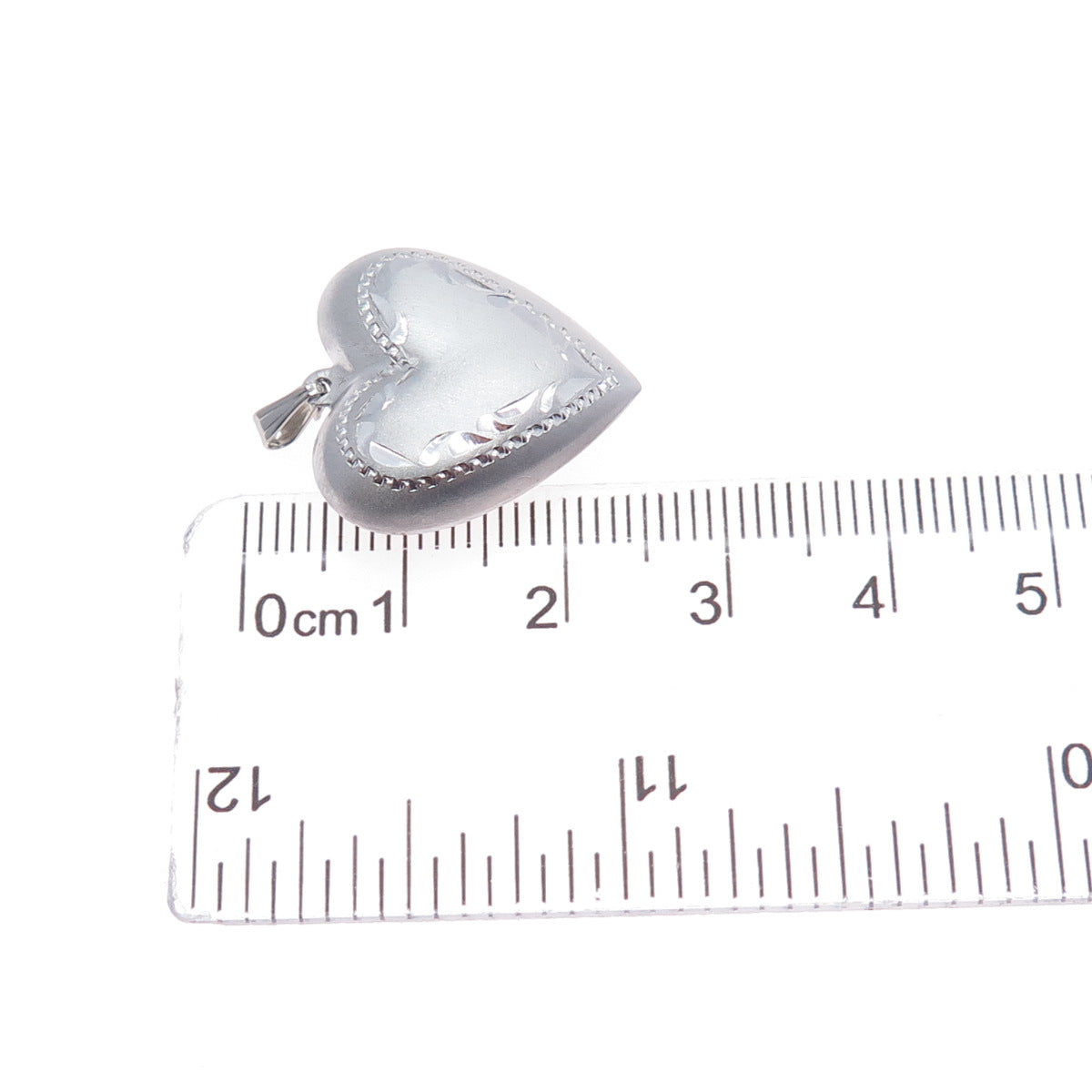 BEAU 925 Sterling Silver Vintage Engraved Puffy Heart Charm Pendant