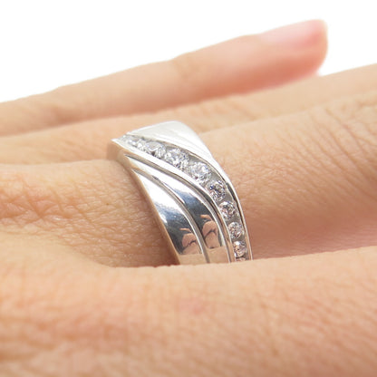 925 Sterling Silver Graduated Round-Cut C Z Wavy Ring Size 10