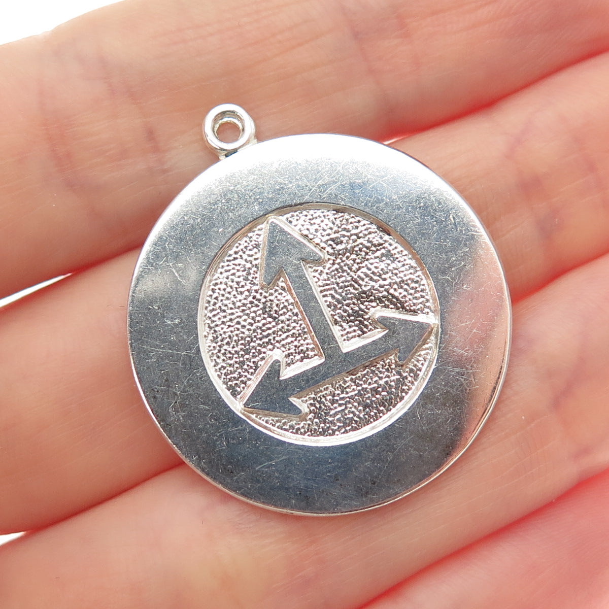 SIMONS BROTHERS 925 Sterling Silver Vintage Arrow Sign Charm Pendant
