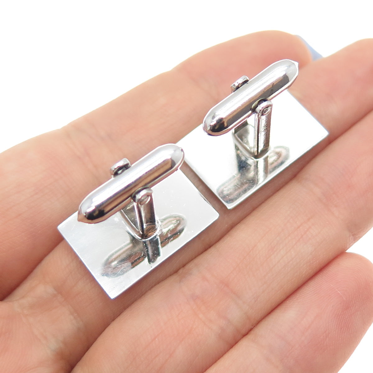 LAMODE 925 Sterling Silver Vintage Diamond-Cut Cufflinks