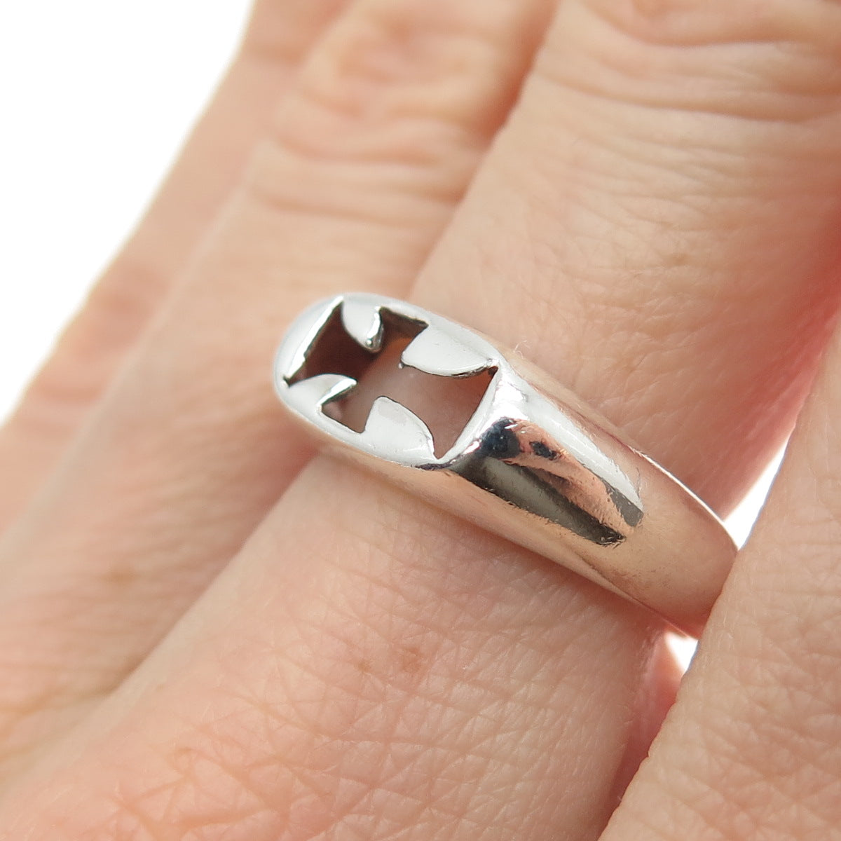 925 Sterling Silver Vintage Cross Religious Ring Size 7.25