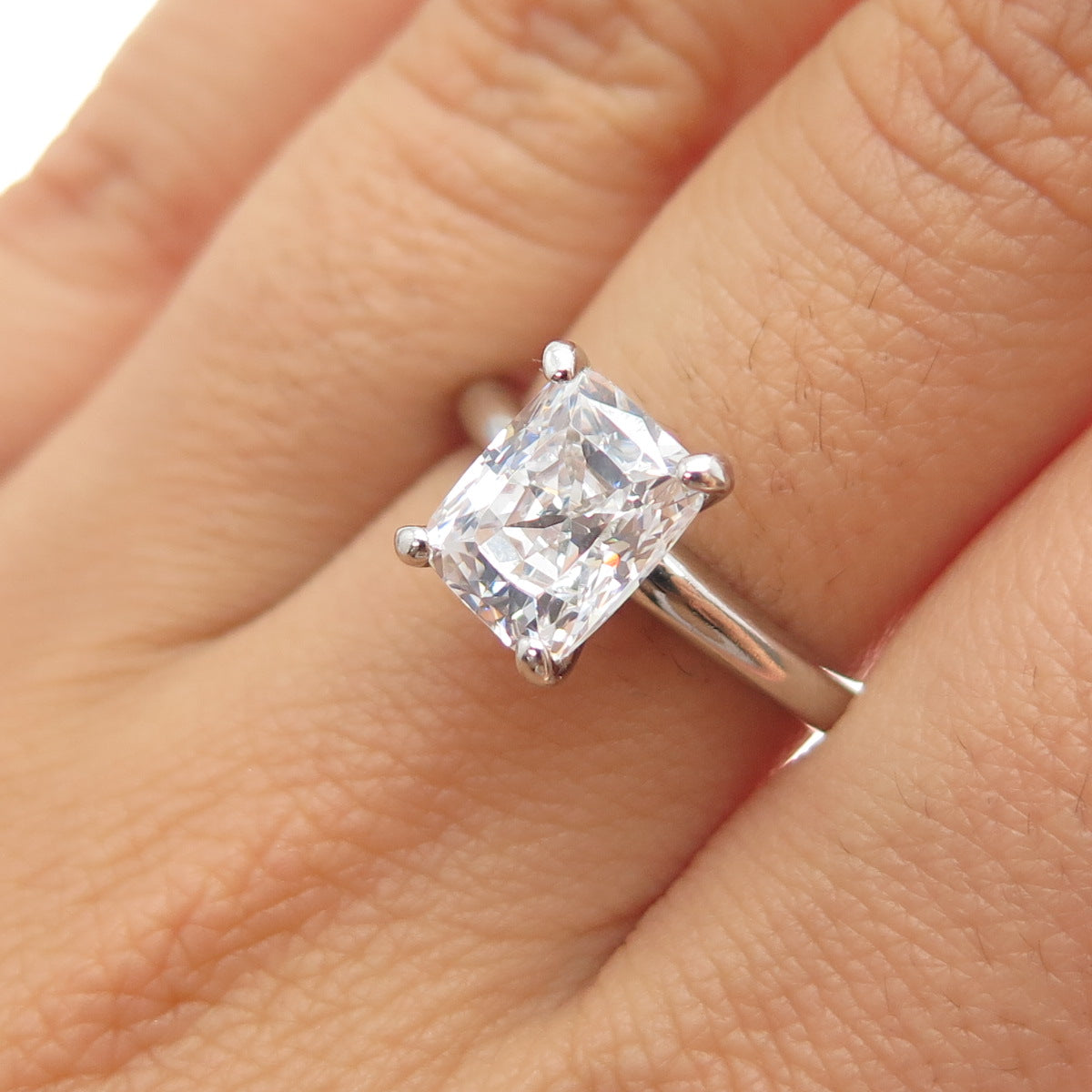925 Sterling Silver Radiant-Cut C Z Engagement Ring Size 7.75