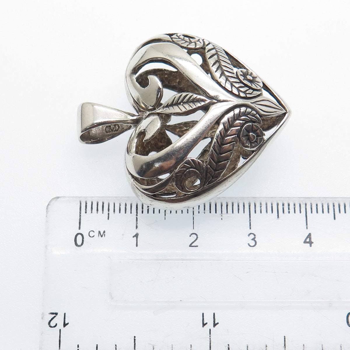MORNING SUN 925 Sterling Silver Vintage Ornate Flower Heart Pendant