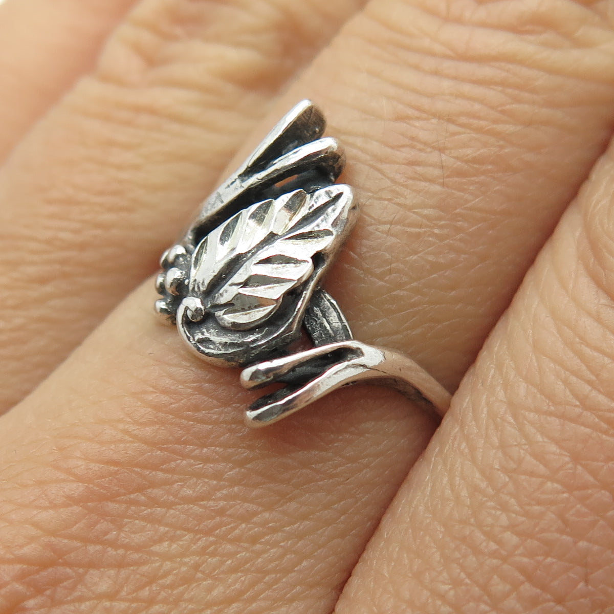 925 Sterling Silver Vintage Grape Leaf Ring Size 7.75