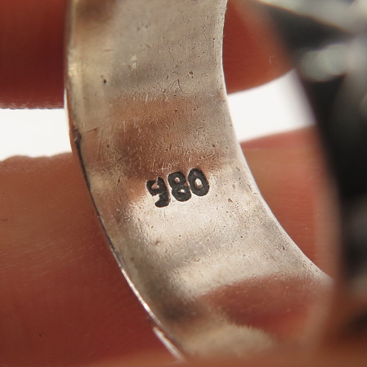 980 Silver Vintage Tribal Band Ring Size 9
