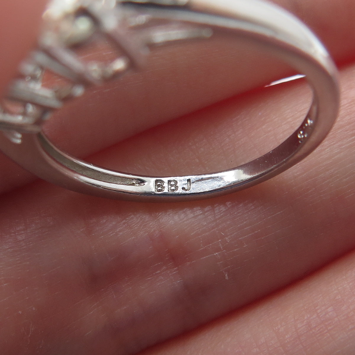 925 Sterling Silver Real Oval-Cut Green Amethyst & C Z Ring Size 6.25