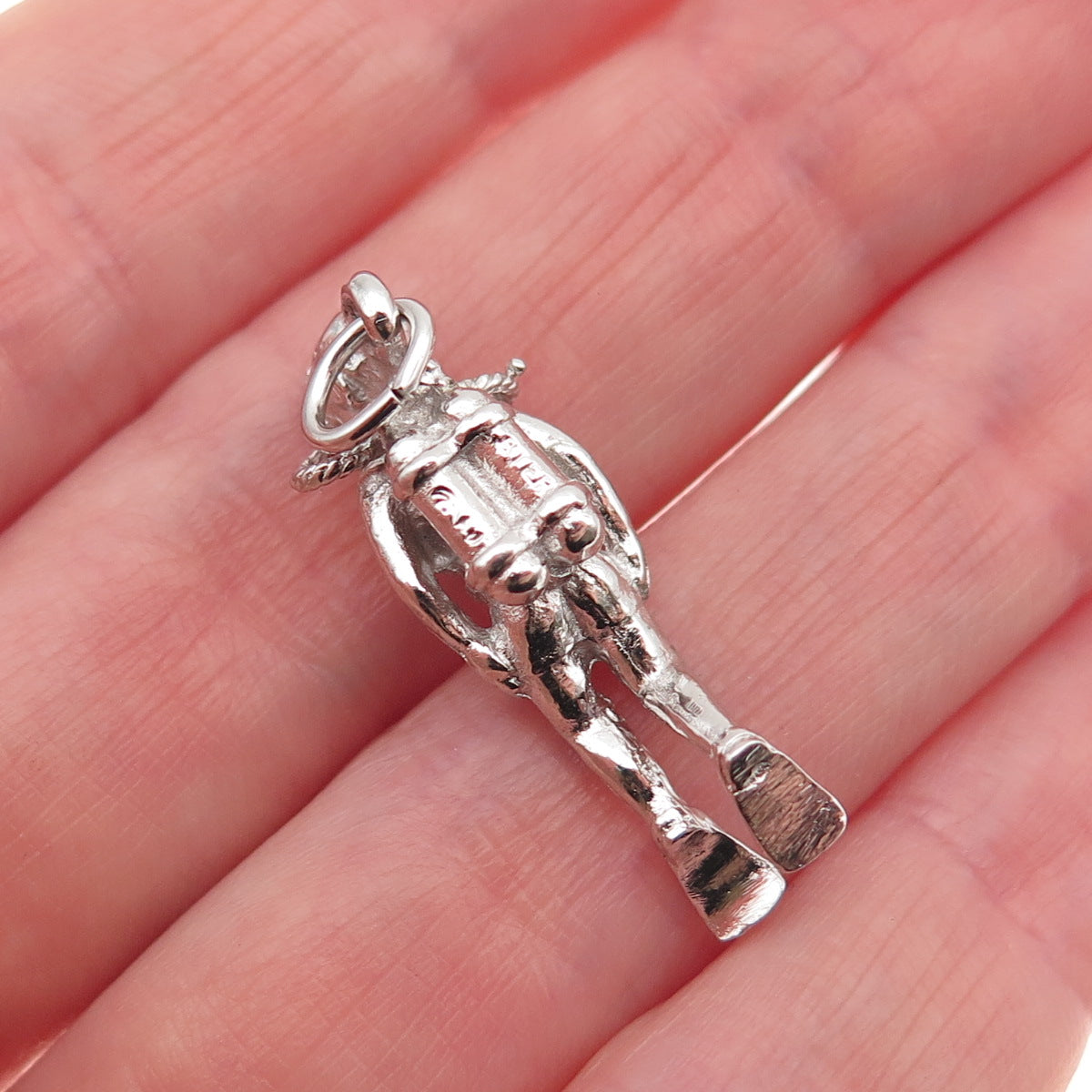 925 Sterling Silver Vintage Scuba Diver 3D Charm Pendant