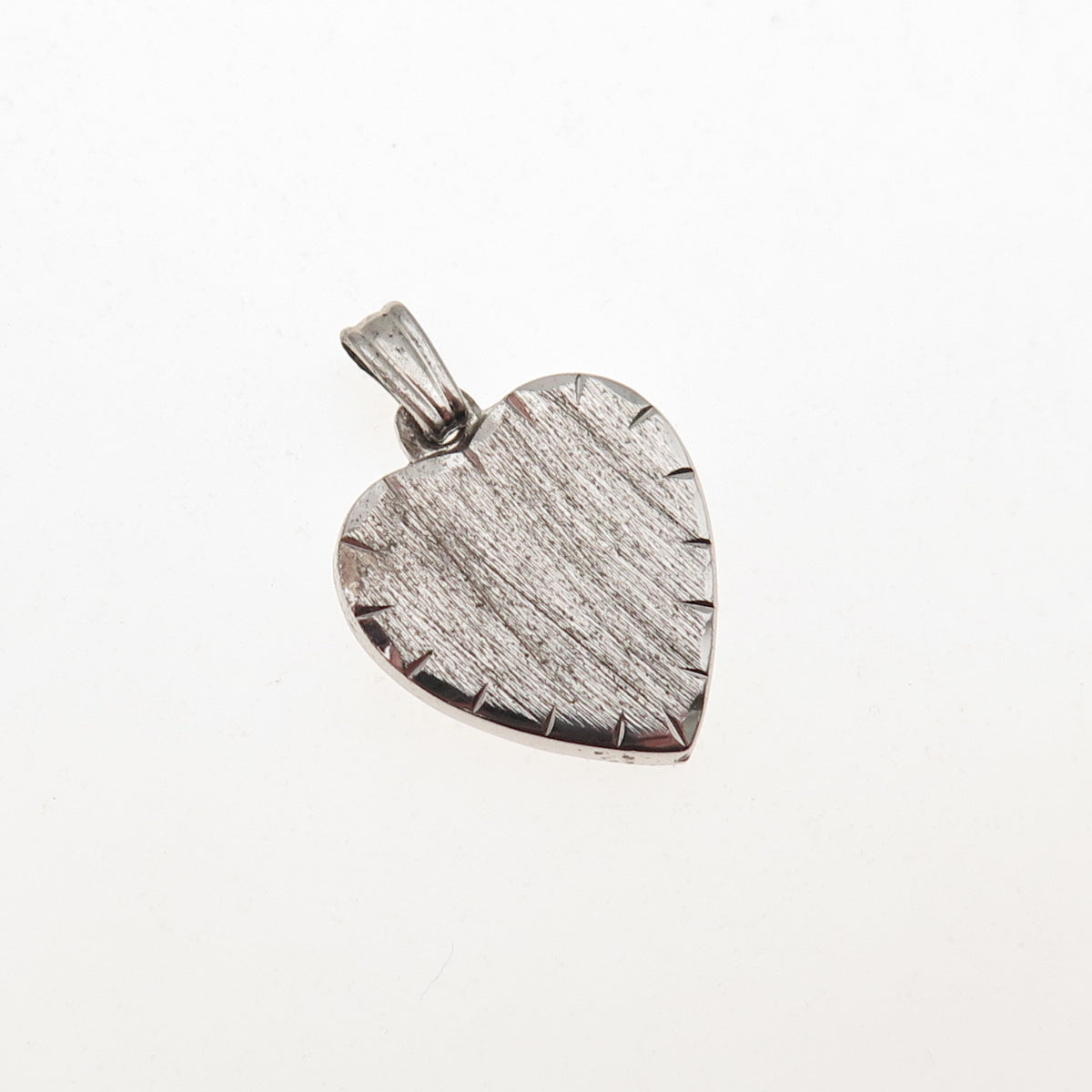 Lamode 925 Sterling Silver Vintage Heart Mini Charm Pendant