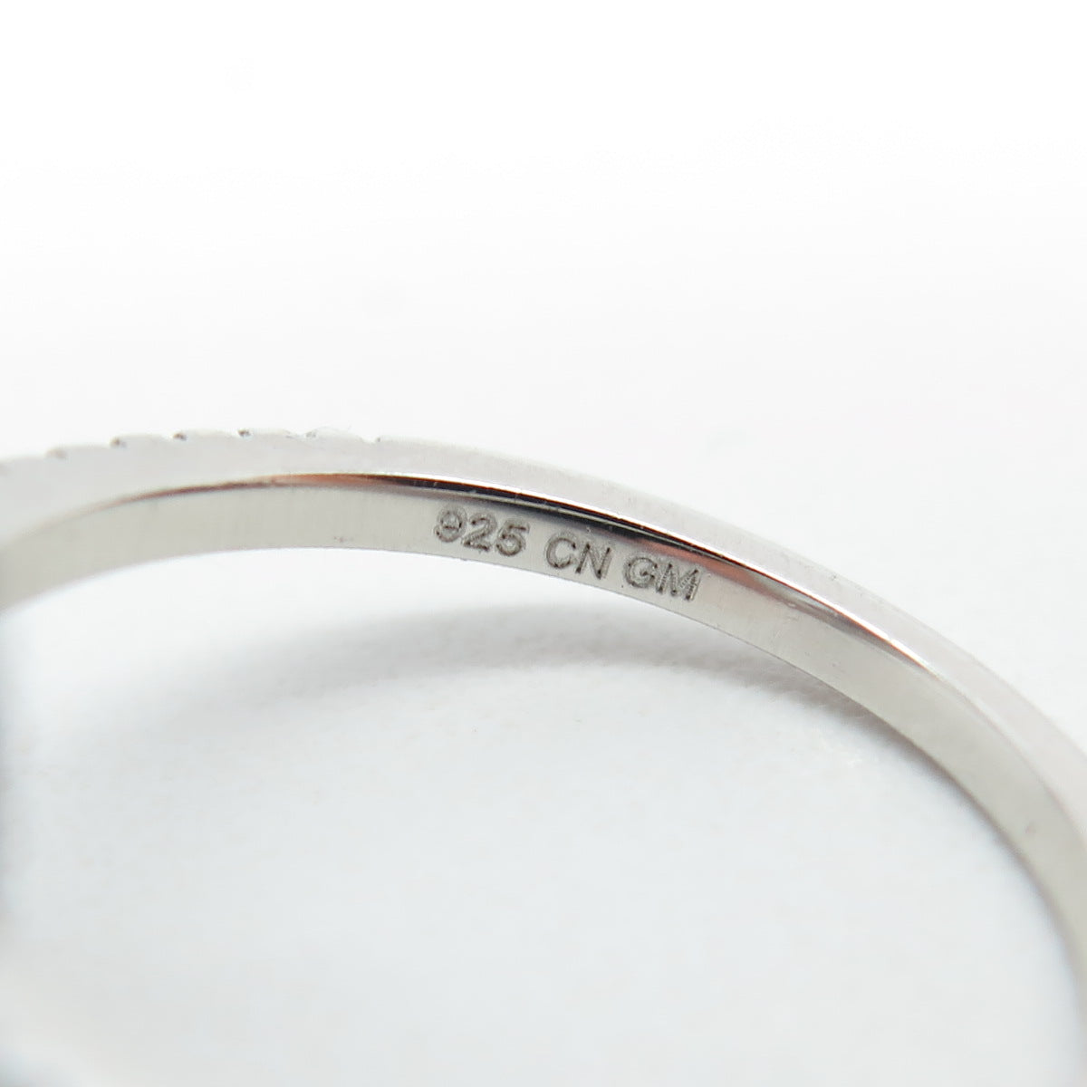 925 Sterling Silver Oval-Cut Shaped C Z Ring Size 6