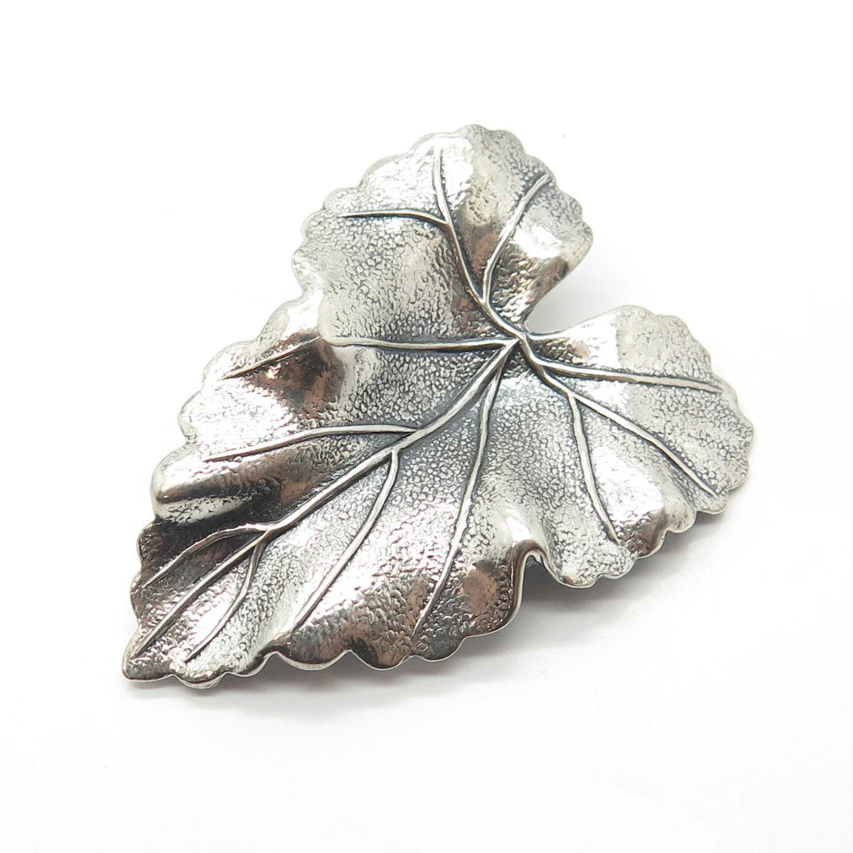 925 Sterling Silver Vintage Michele Sculptural Hammered Leaf Pin Brooch