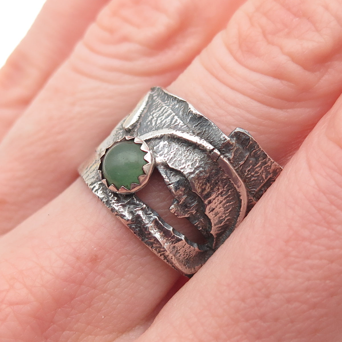 925 Sterling Silver Vintage Real Jade Modernist Oxidized Ring Size 9