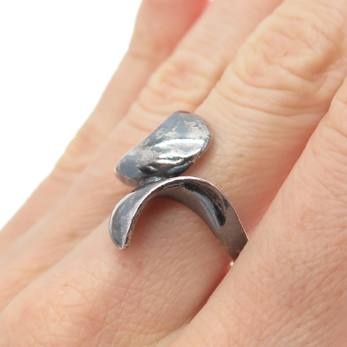925 Sterling Silver Vintage Modernist Bypass Oxidized Ring Size 8