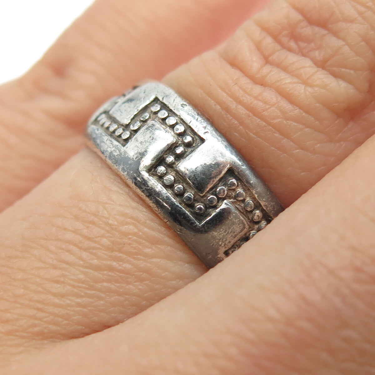 925 Sterling Silver Vintage Tribal Band Ring Size 6.75