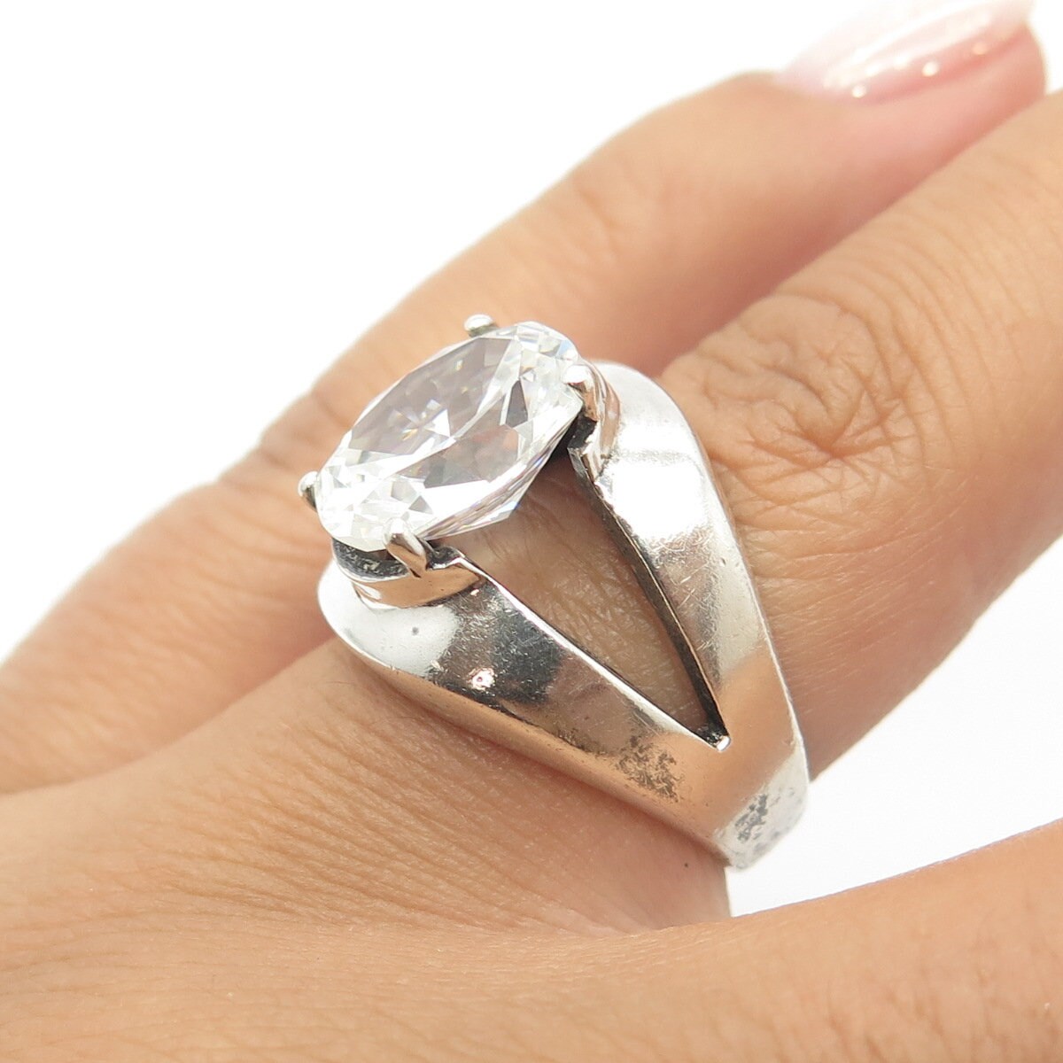 925 Sterling Silver Vintage Oval-Cut Shaped C Z Statement Ring Size 6.25