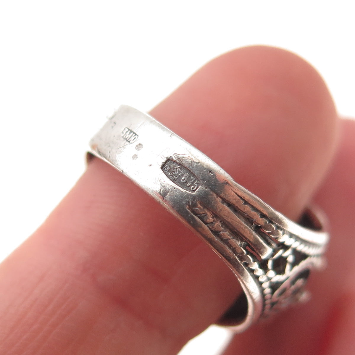 875 Silver Vintage Lab-Created Ruby Swirl Oxidized Ring Size 7.5