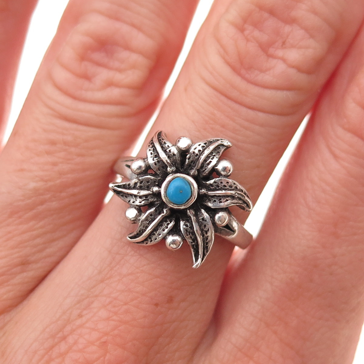925 Sterling Silver Vintage Real Turquoise Lily Flower Oxidized Ring Size 6.25