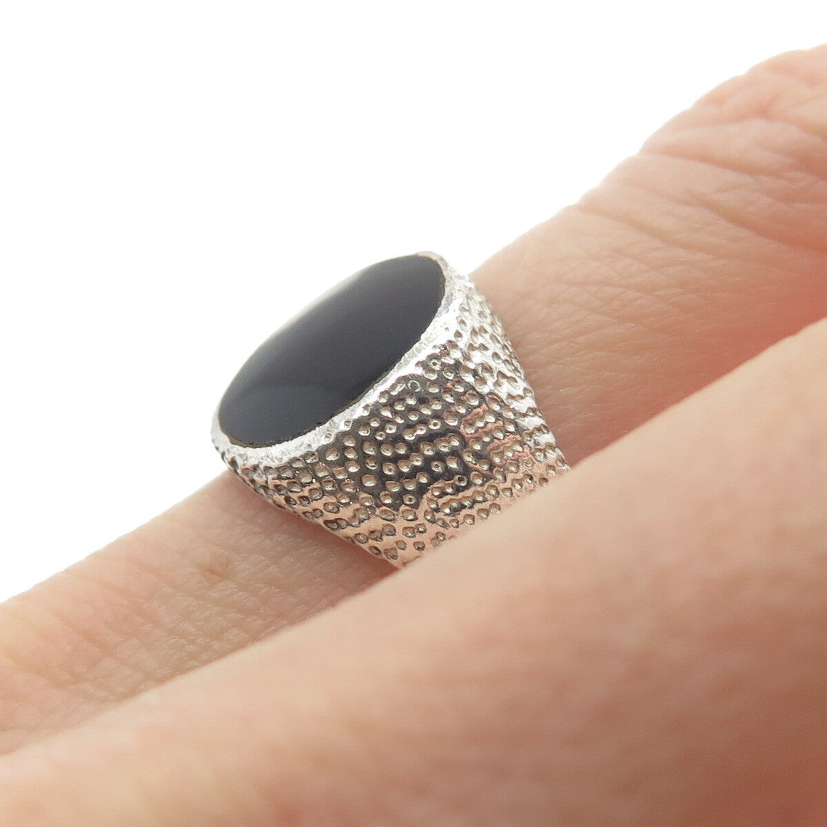 925 Sterling Silver Vintage Real Black Onyx Gemstone Textured Ring Size 6.75