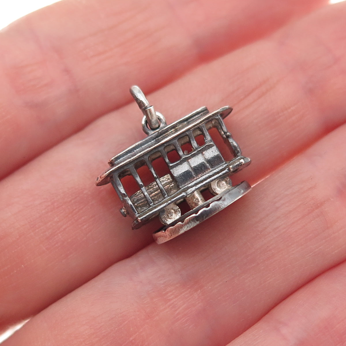 925 Sterling Silver Antique Art Deco San Francisco Cable Car 3D Mini Pendant