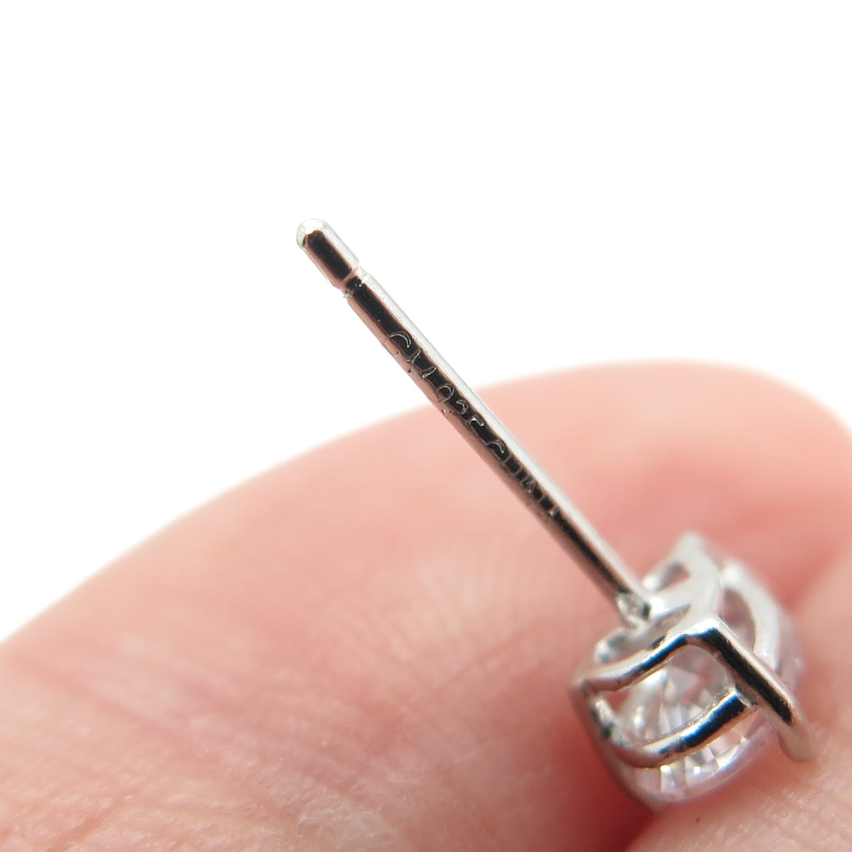 925 Sterling Silver Pear-Cut Shaped White C Z Stud Earrings