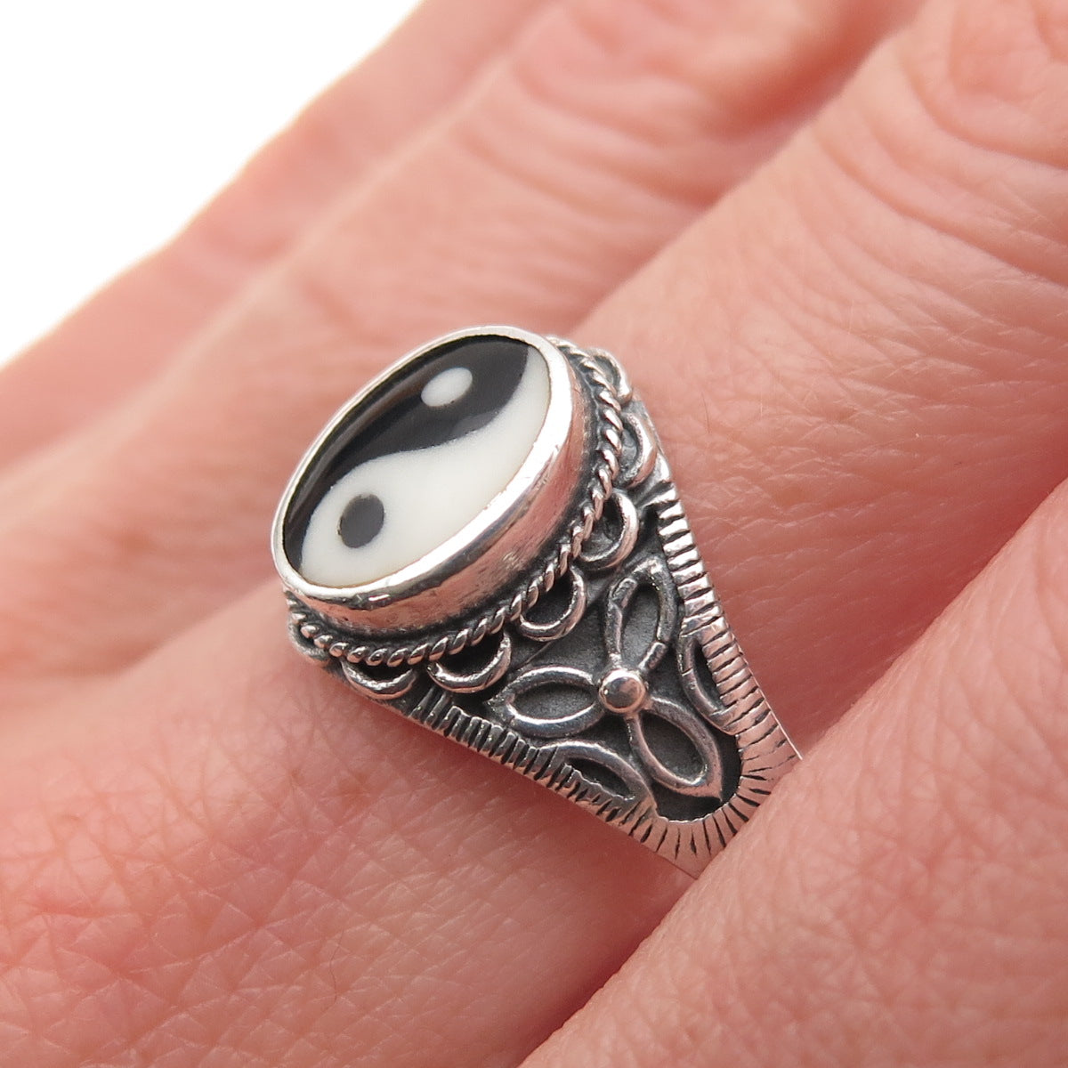 Boma Sterling Silver Vintage Real Black & White Onyx Yin Yang Ring Size 11.25
