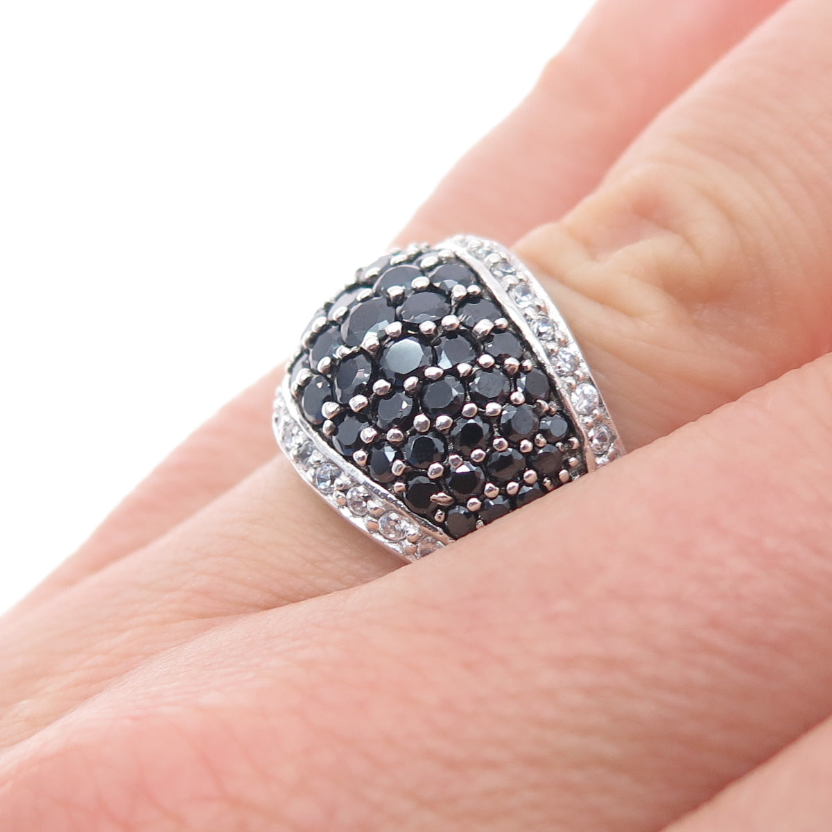 925 Sterling Silver Real Round-Cut Black Spinel & C Z Dome Ring Size 6
