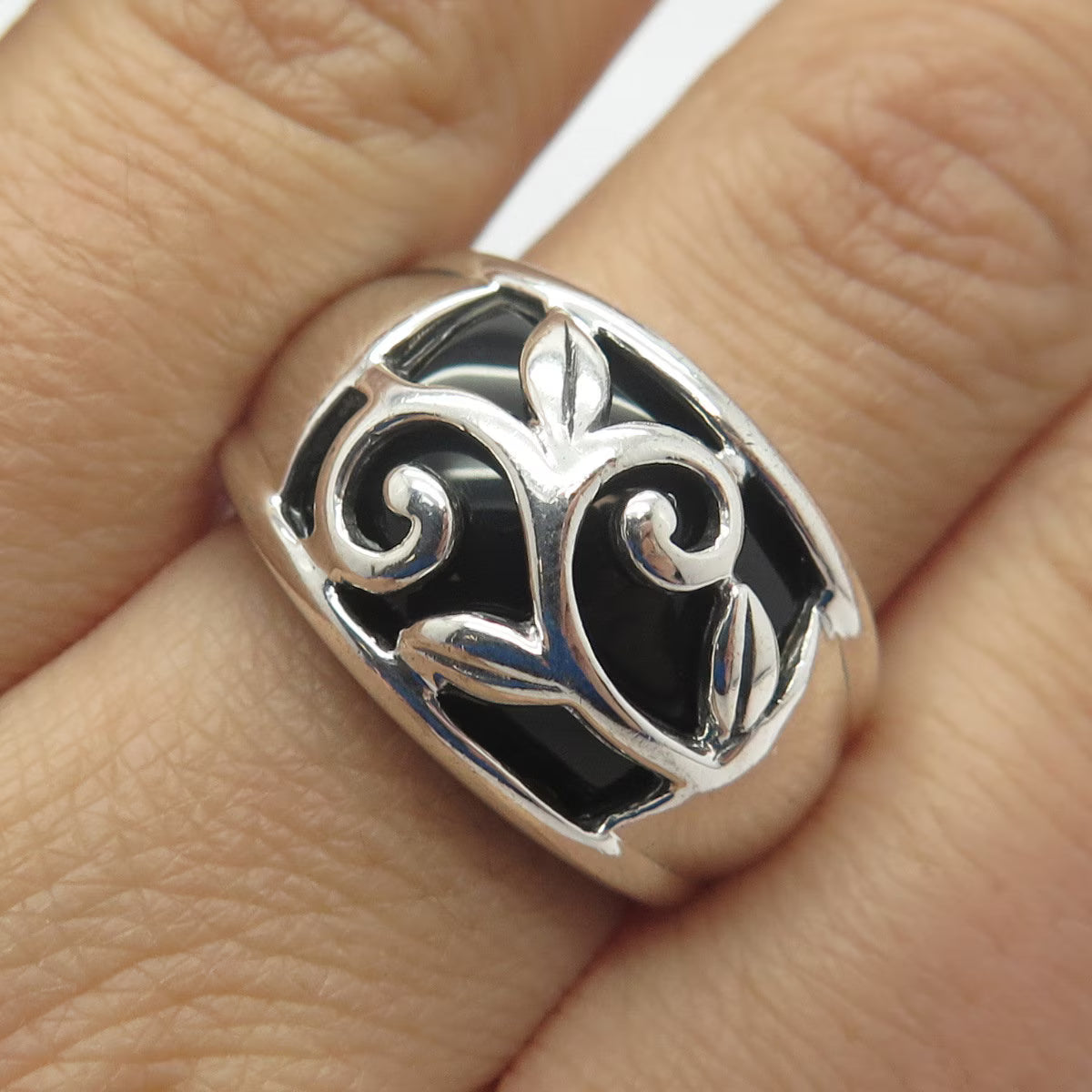 925 Sterling Silver Vintage Real Black Onyx Gem Leaf Branch Ring Size 7.75
