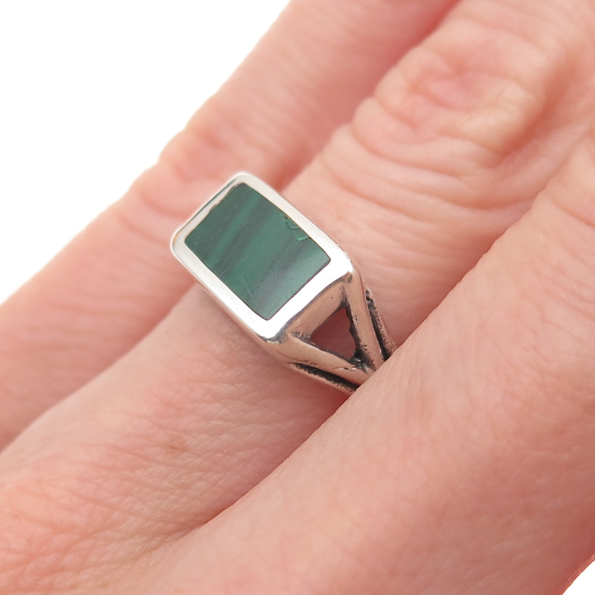 925 Sterling Silver Vintage Real Malachite Oxidized Ring Size 5.25