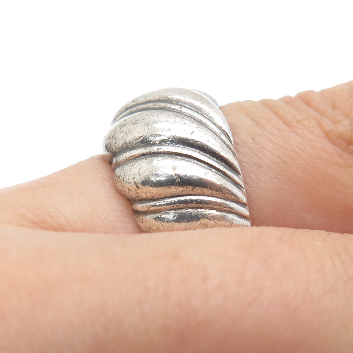 925 Sterling Silver Vintage Wavy Oxidized Dome Ring Size 6
