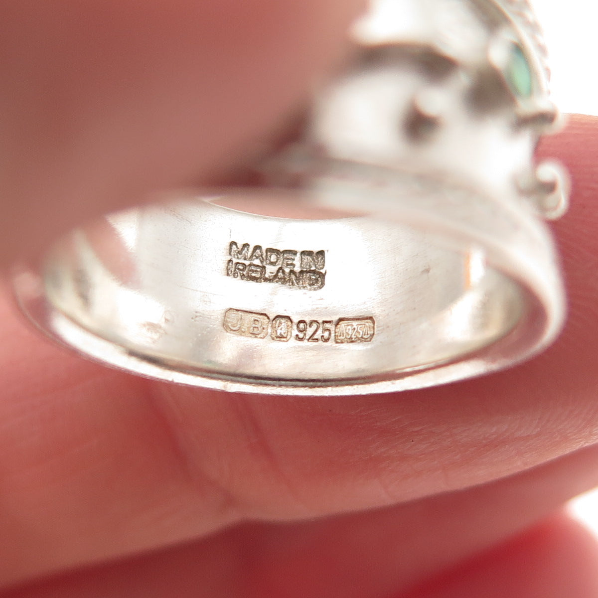 925 Sterling Vintage JB Ireland Real Green Chalcedony Claddagh Ring Size 6