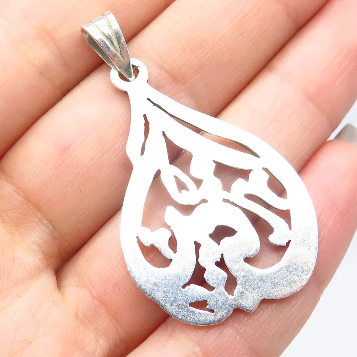 925 Sterling Silver Vintage Ornate Pendant