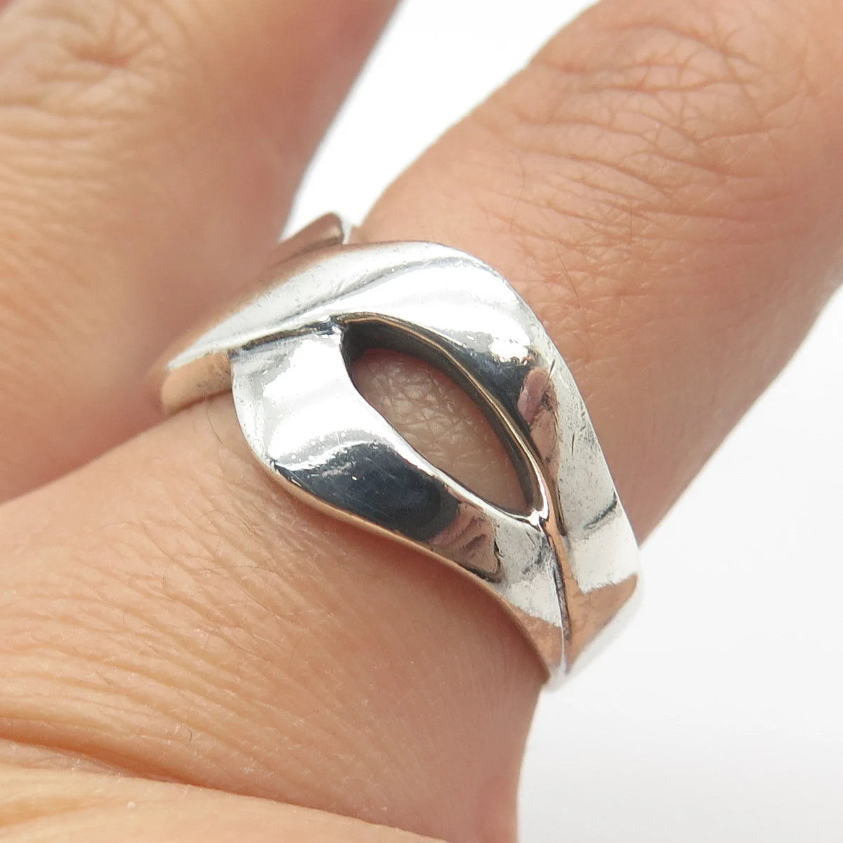 925 Sterling Silver Vintage Infinity Ring Size 8.25