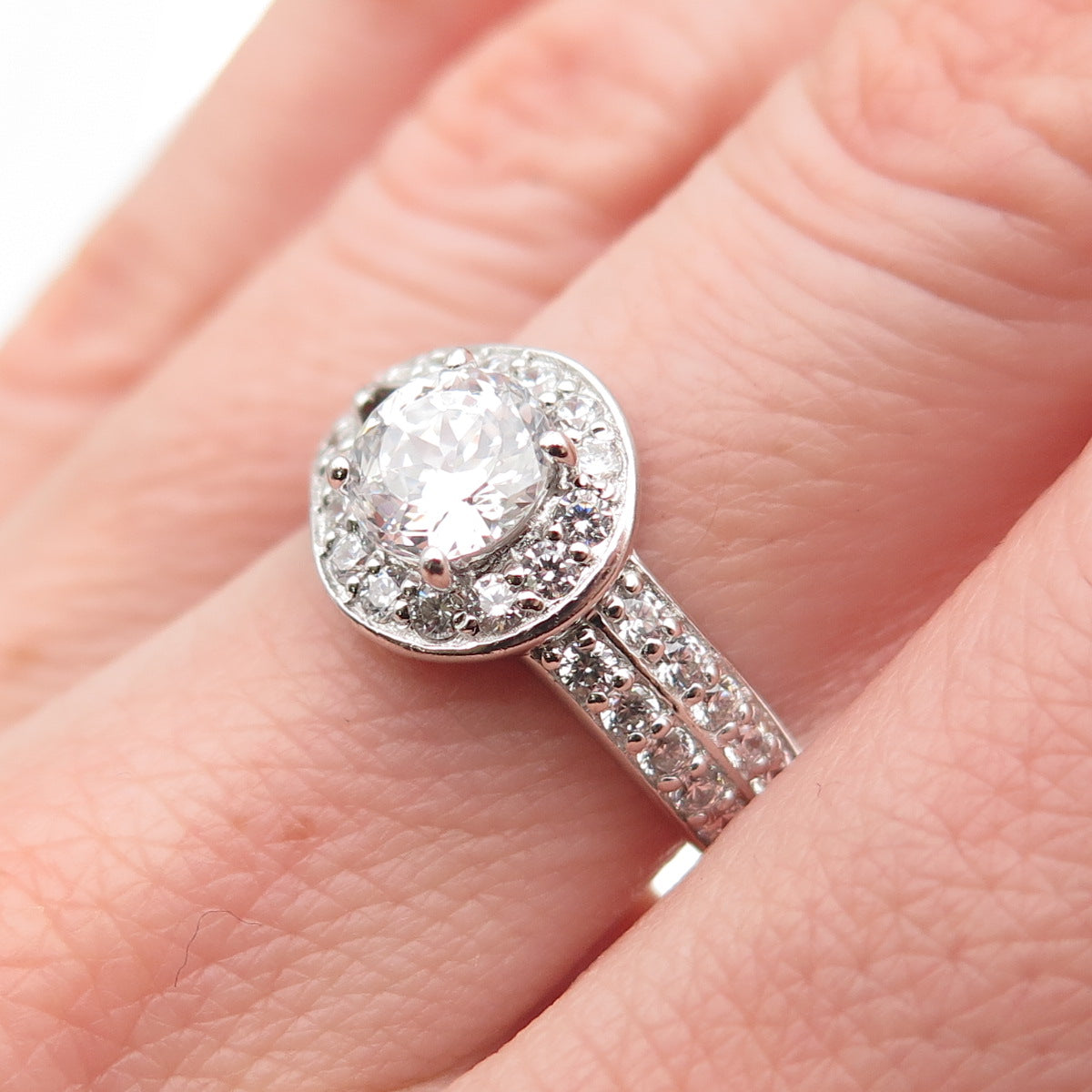 925 Sterling Silver Round-Cut C Z Hook & Eye Ring Size 6.25