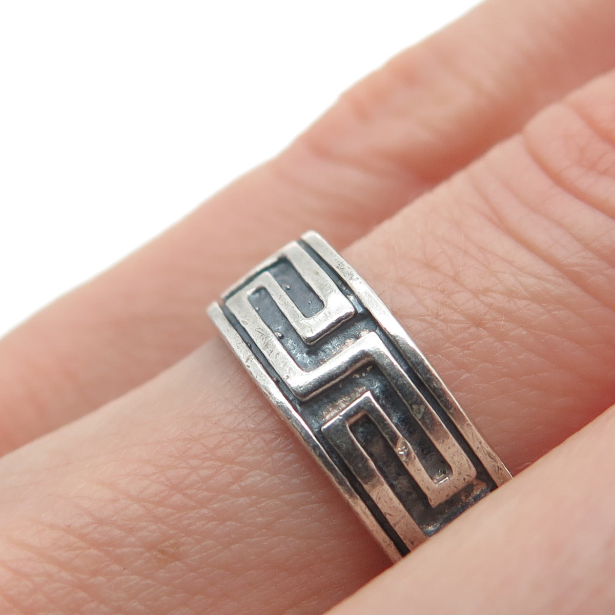 925 Sterling Silver Vintage Greek Key Oxidized Band Ring Size 6